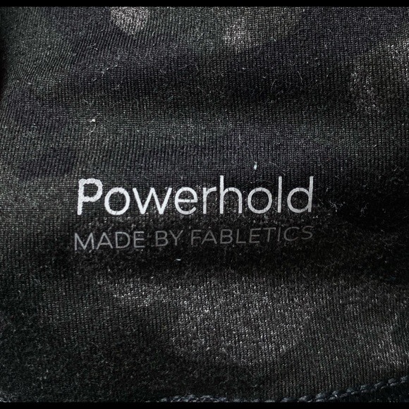 CAMO💪🏼Powerhold fabletics leggings 7/8 length - Picture 2 of 4
